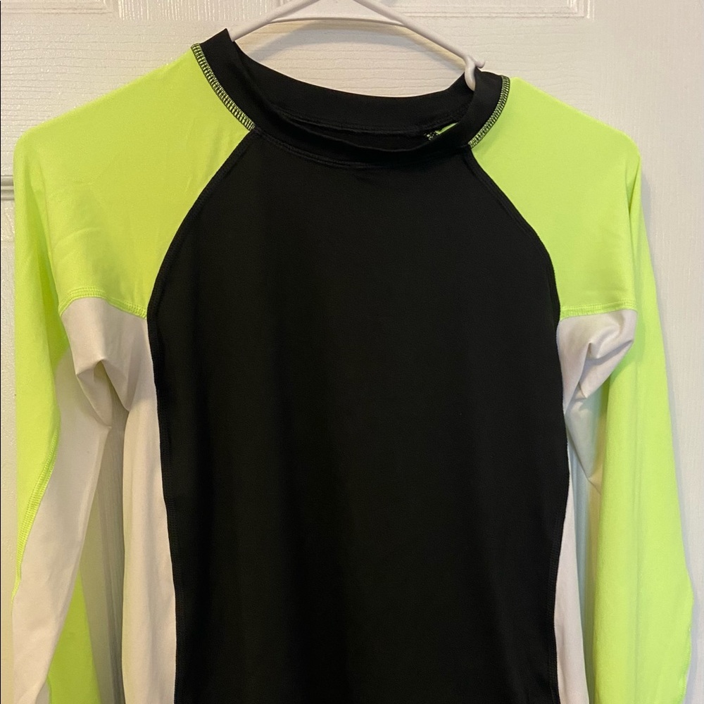 Long sleeve rash guard
